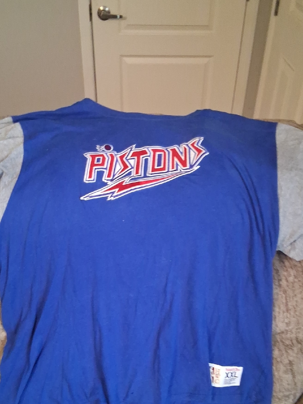 Detroit Pistons Blue Short Sleeve T-Shirt